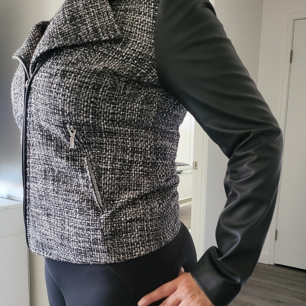 BNWOT Aqua Tweed + Faux Leather Blazer Jacket Aqua brand.